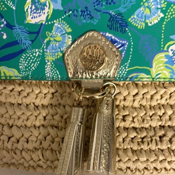 Lilly Pulitzer Blue and Tan Crossbody Bag with Tropical Flair NWOT - Picture 2 of 5